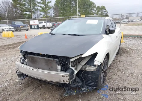 2017 Nissan Maxima 3.5 Platinum z USA, uszkodzony, nr VIN 1N4AA6AP4HC370318